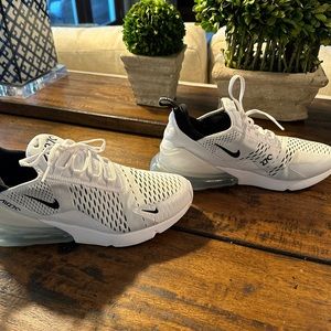 Nike women’s air max 270 shoes in white.  Size 11.
